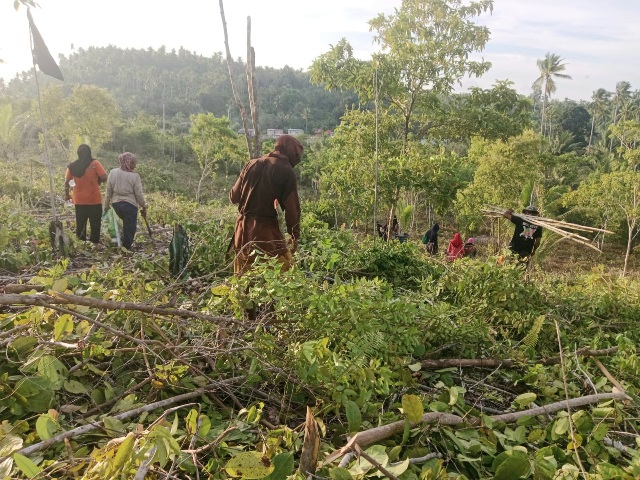 Demi Kesejahteraan Petani Pemdes Kurunga Sulap Lahan&nbsp;Tidur