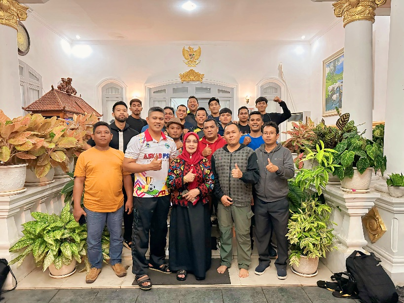 Plt. Bupati Labuhanbatu Lepas Rombongan Disporabudpar ke Kabupaten&nbsp;Samosir