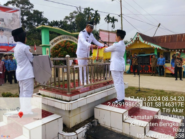 Upacara Peringatan HUT RI ke 79 di Desa Titi Akar Berlangsung&nbsp;Khidmat