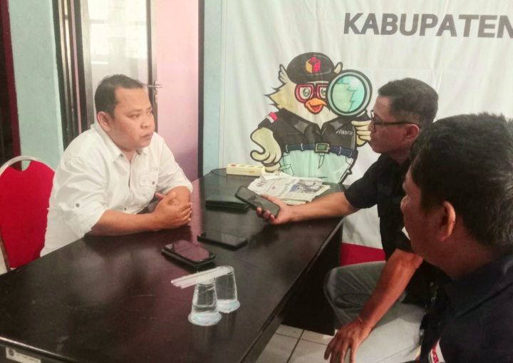 Diduga Fasilitasi Deklarasi Pemenangan Salah Satu Paslon, Toni Pengusaha Tembakau Dipanggil Bawaslu&nbsp;Lamongan